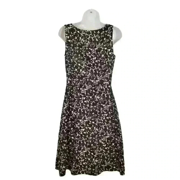 ANN TAYLOR Woman's BLACK/IVORY Dress SILK Side Zip LINED Lightweight size 6 - Picture 6 of 7